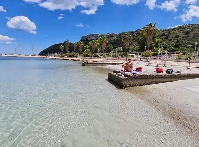 Exclusive Luxury Poetto 4*