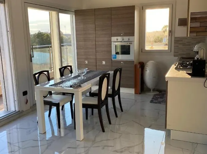 Exclusive Luxury Poetto カリアリ